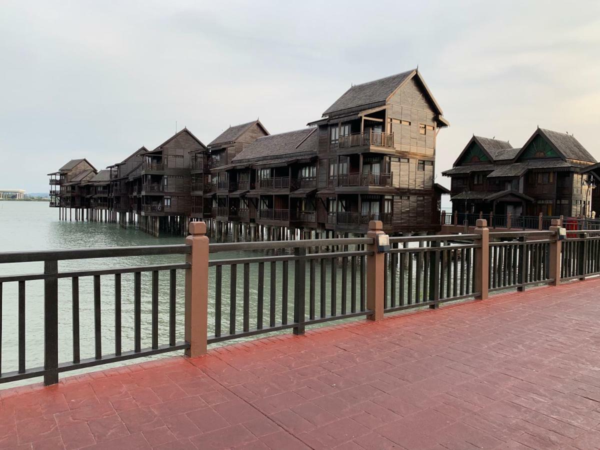 Langkawi Lagoon Resort Water Chalet Pantai Cenang  Exterior photo