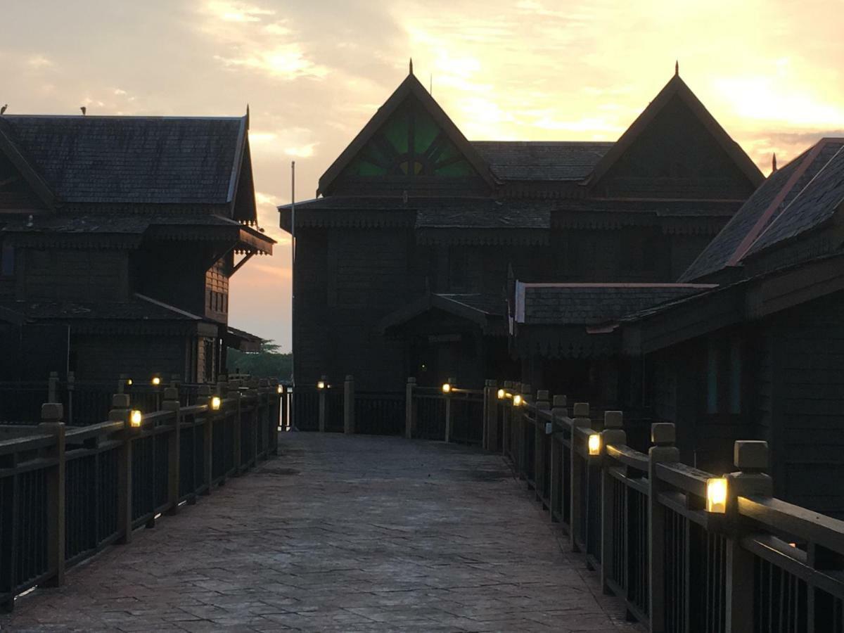 Langkawi Lagoon Resort Water Chalet Pantai Cenang  Exterior photo