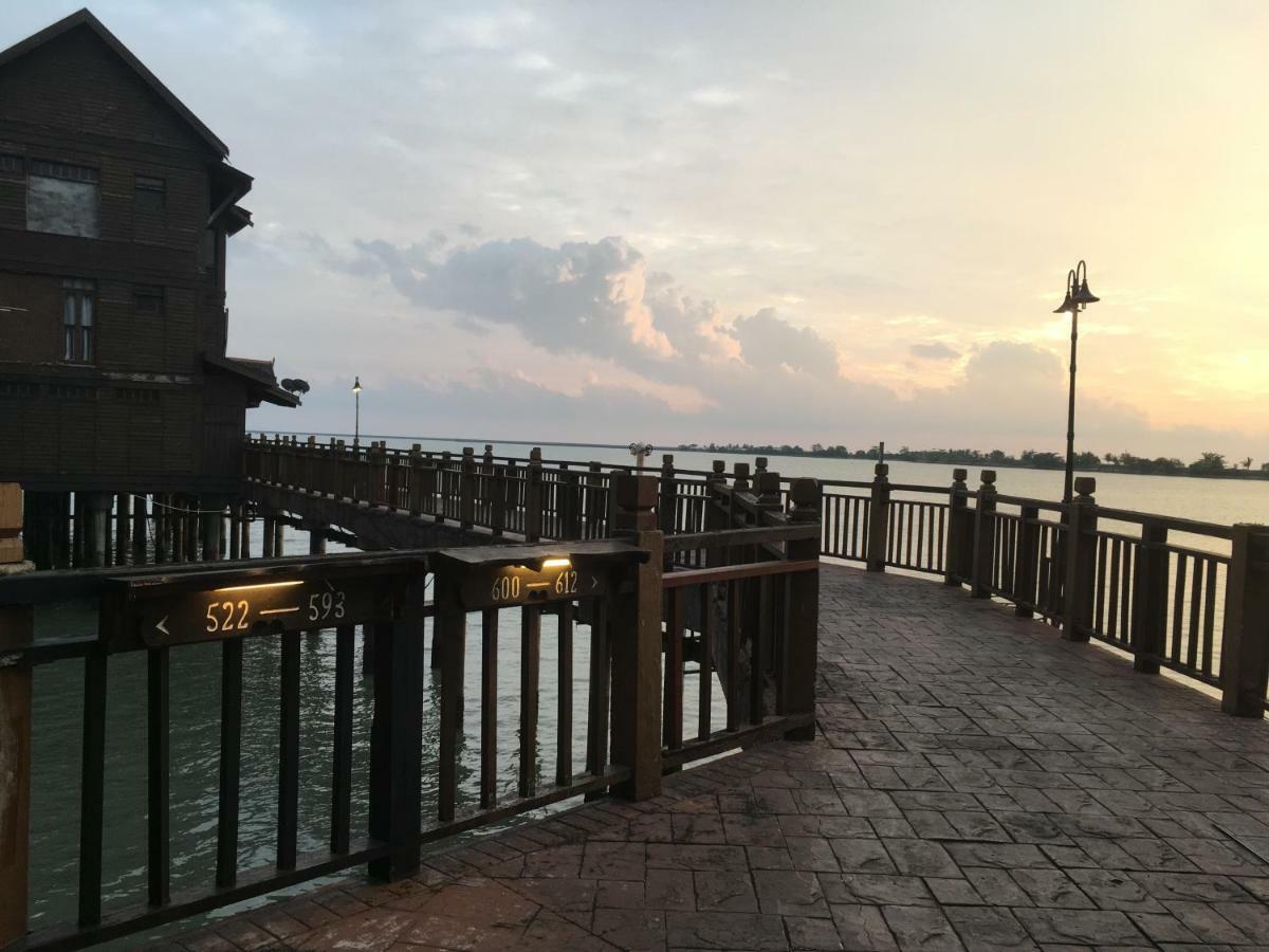 Langkawi Lagoon Resort Water Chalet Pantai Cenang  Exterior photo